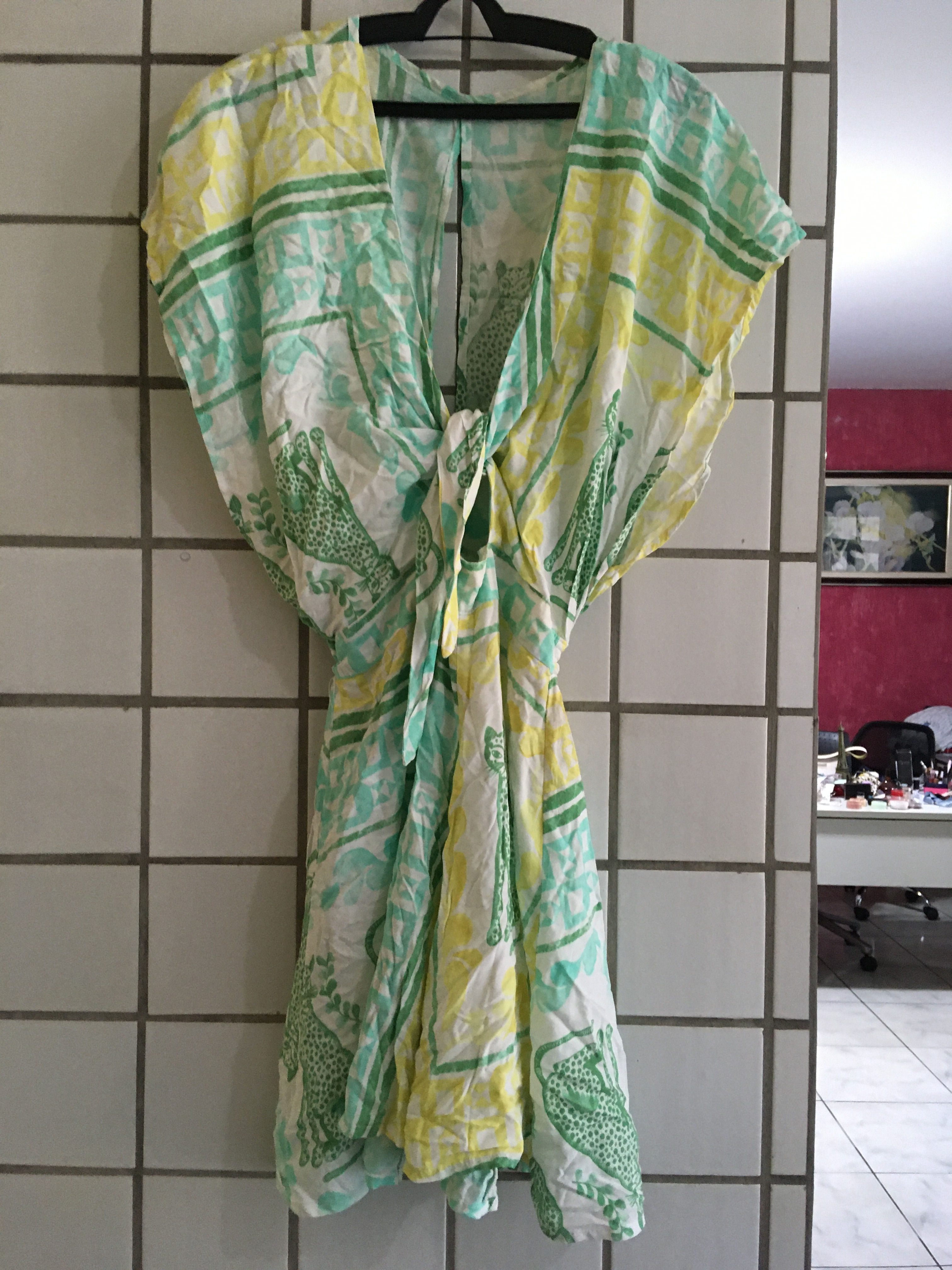 Macaquinho de viscose estampado