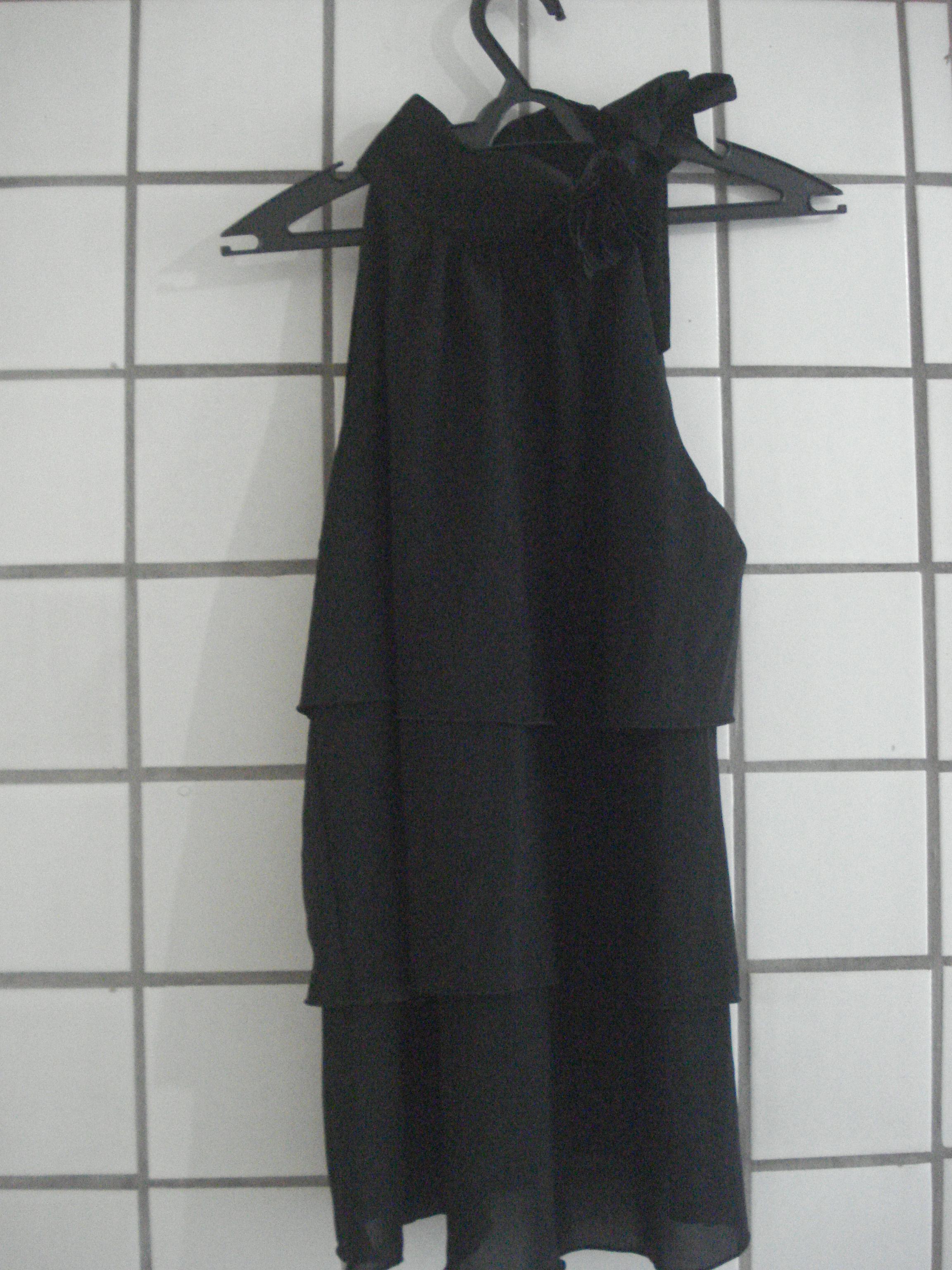 Blusa regata preta em sedinha