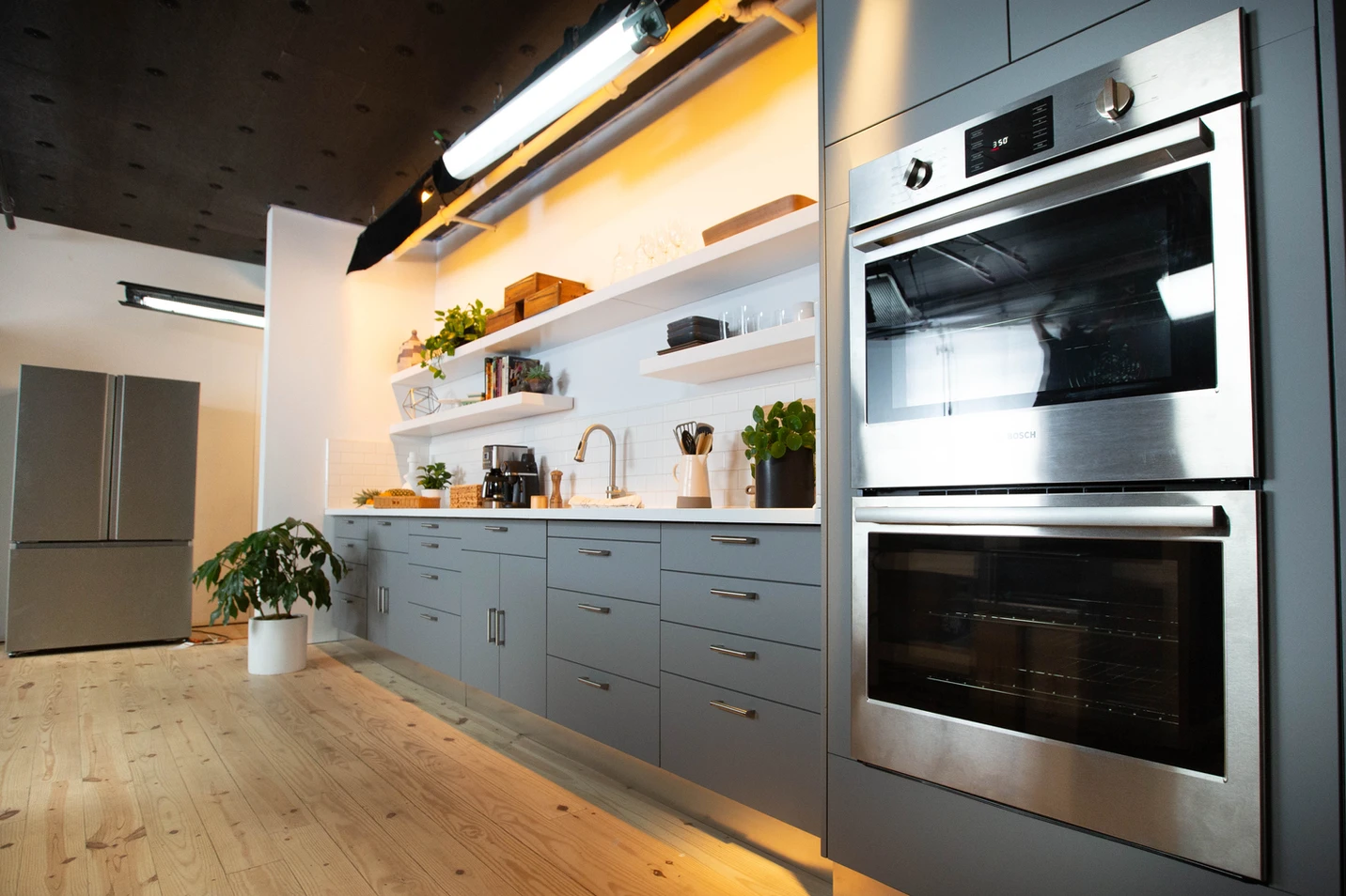 Guggenheim Annex Kitchen Set