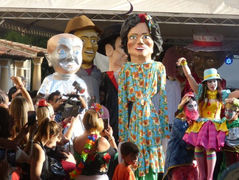 Carnaval 2024: Charanga dos Artistas vai reunir 17 grupos e 8 bonecos gigantes em Poços de Caldas