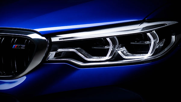 bmw_m5_headlights-3840x2160.jpg