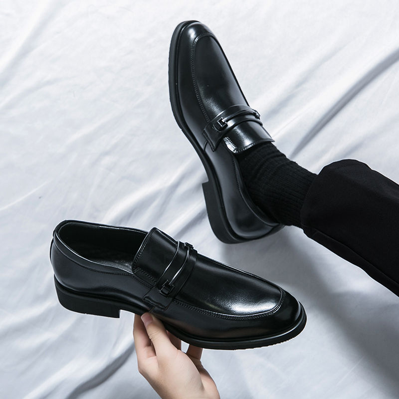 Sapatos sociais pretos mocassim