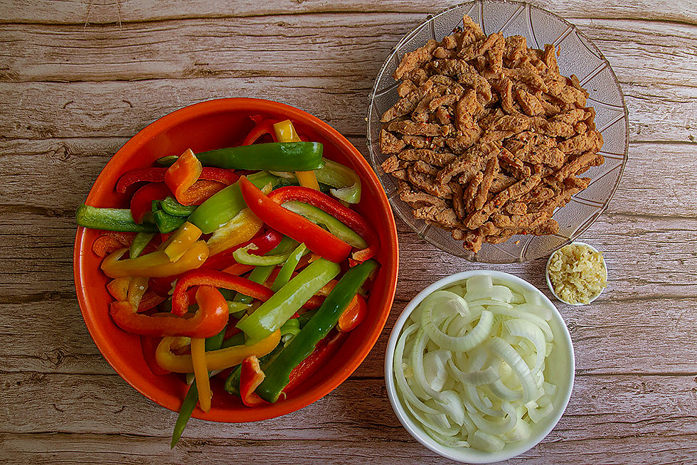 רצועות חלבון סויה ופלפלים בברביקיו מעושן - מתכון