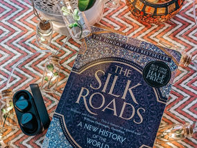 The Silk Roads: A New History of the World by Peter Frankopan