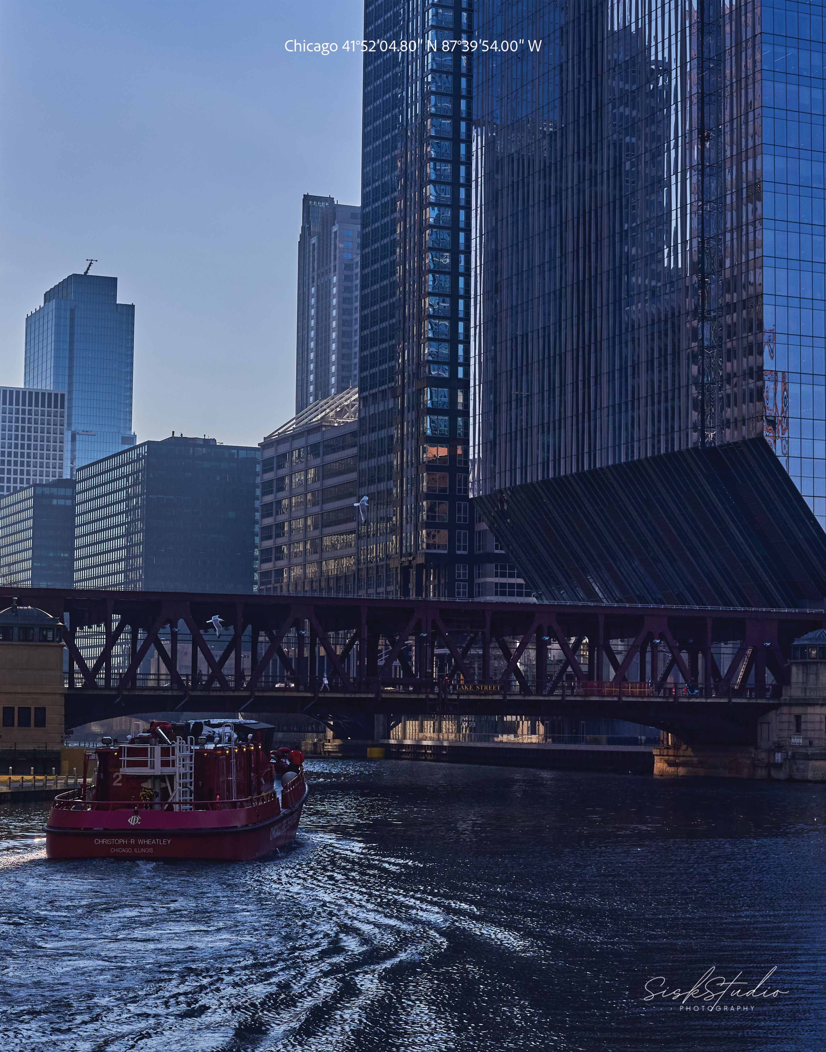 Chicago Fire Department on Chicago River