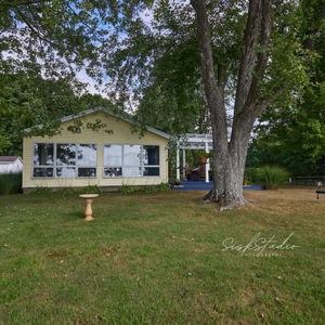 Real Estate Exteriors 