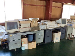 オフィスの不用品片づけ.jpg