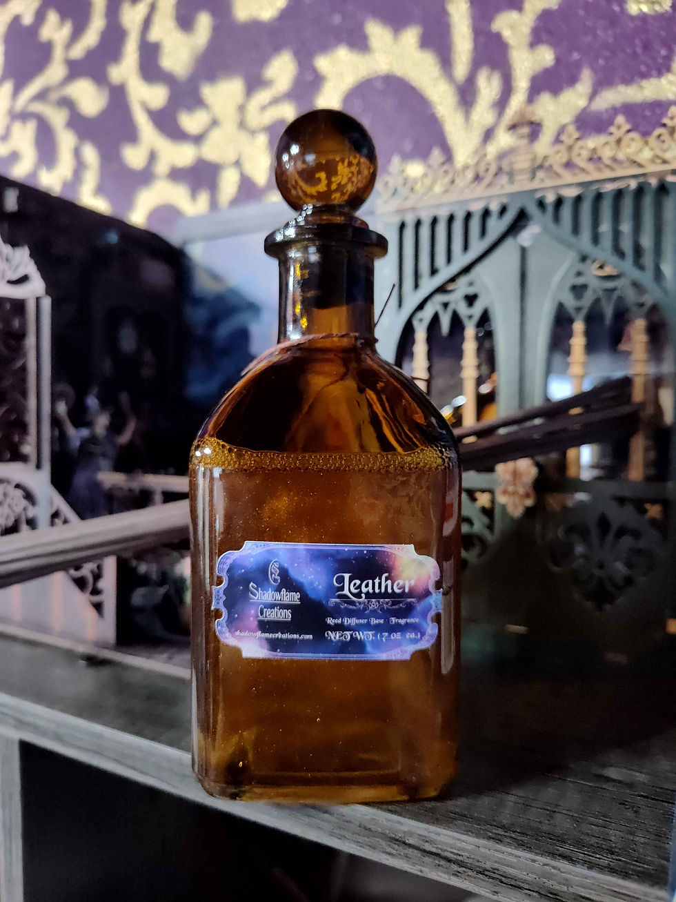 Thumbnail: 7 oz Amber Apothecary Reed Diffusers