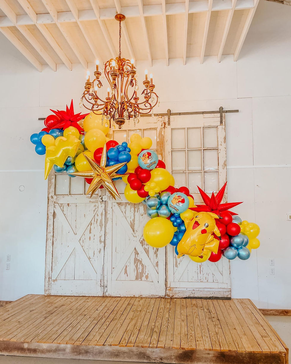 Deluxe Balloon Decorations YEG YYC MTL