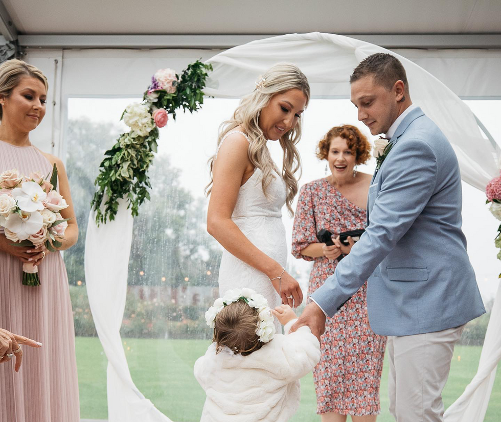 Shoshanna south coast celebrant great with kids