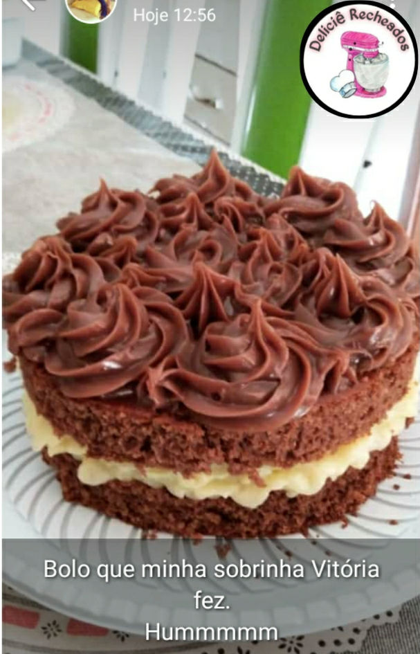 Miniatura: Massa de Chocolate - Recheio de Prestígio.