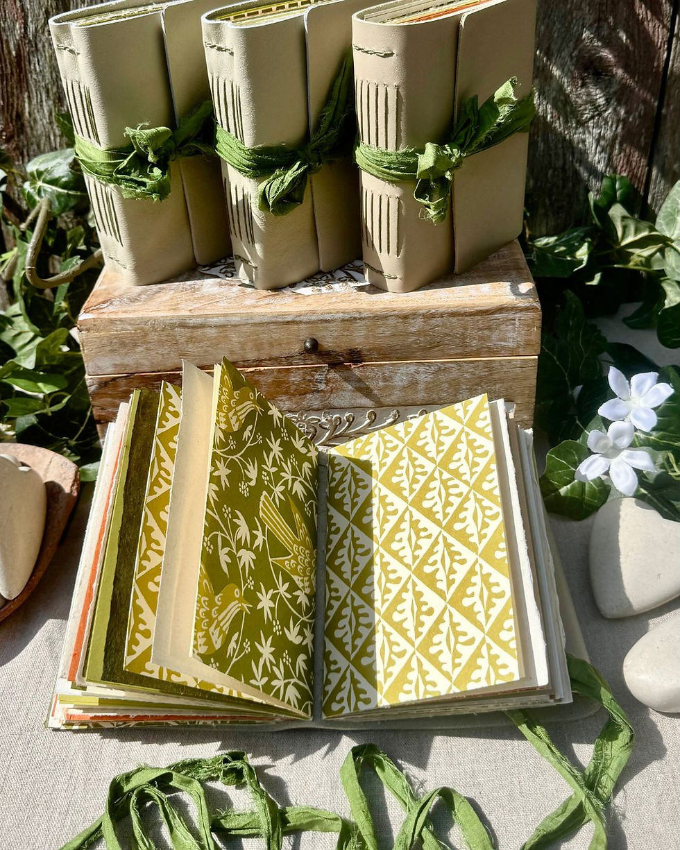 Thumbnail: songbird moss leather journal inside pages