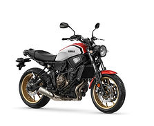 2020-Yamaha-XSR700-Dynamic_White1.jpg