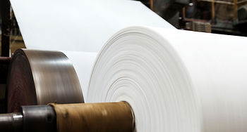Große Papierrollen