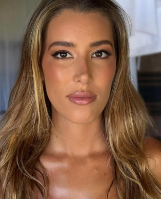 Elisa carvalho.png
