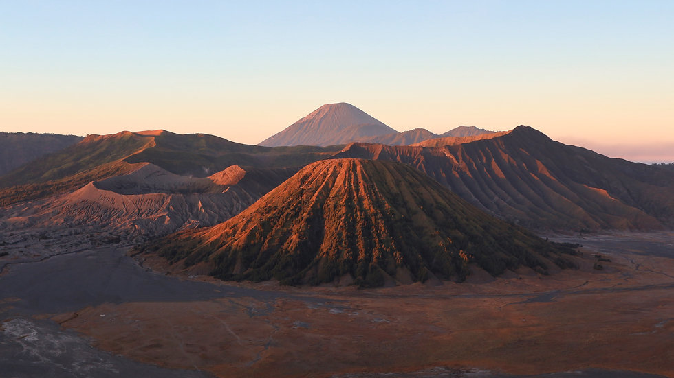 Bromo sunrise 2.jpeg