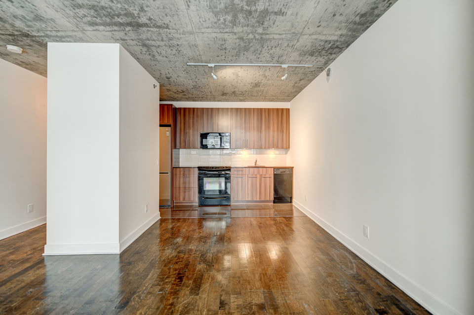 1414 Rue Chomedey, Montréal - App 337 (5).jpg