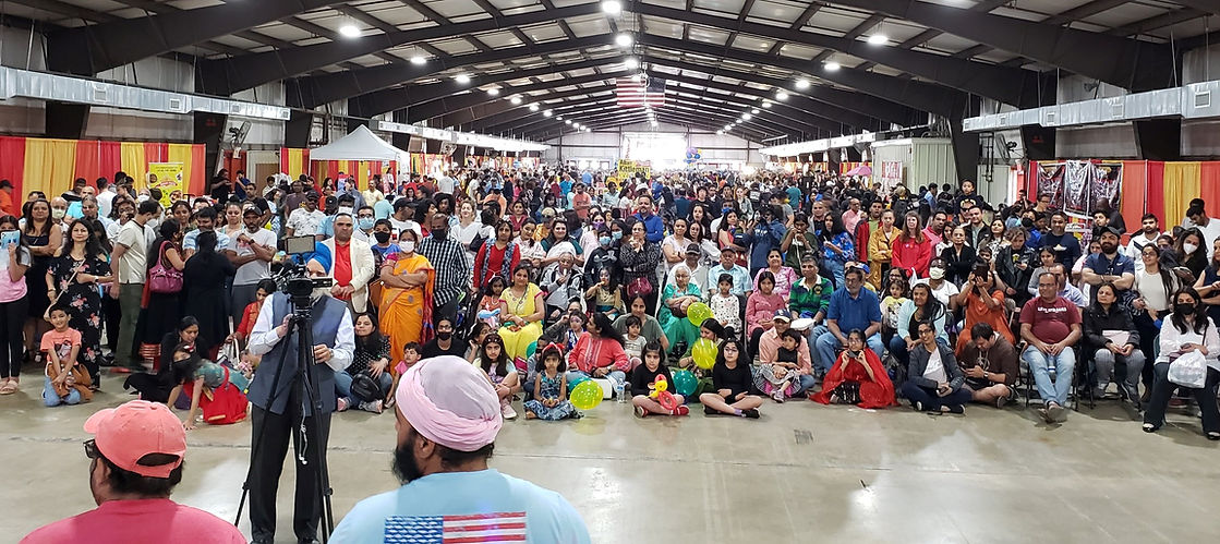 crowd at GIF3.jpg