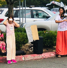 street scammer child kid violin fake kiro news.jpeg