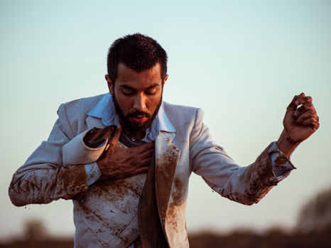 Refletindo sobre o tempo, "O Céu Tá Lá" une dança, música e audiovisual em sessões gratuitas