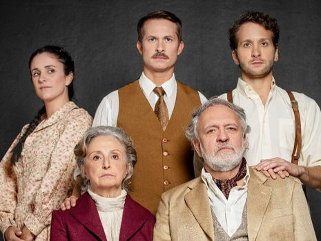 “Longa Jornada Noite Adentro”, com Ana Lucia Torre, inicia temporada no Tucarena em São Paulo
