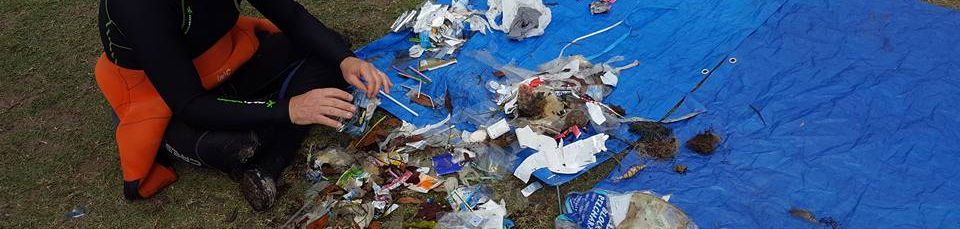 urg-marine-debris-clean-up-dive-05.jpg