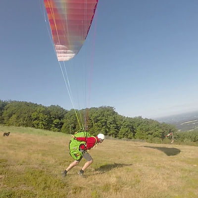 Décollage du puy de la Monédières