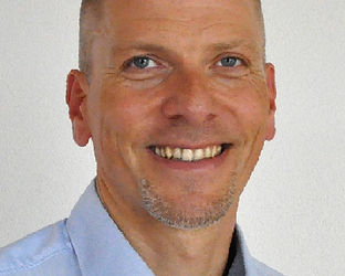 man 9