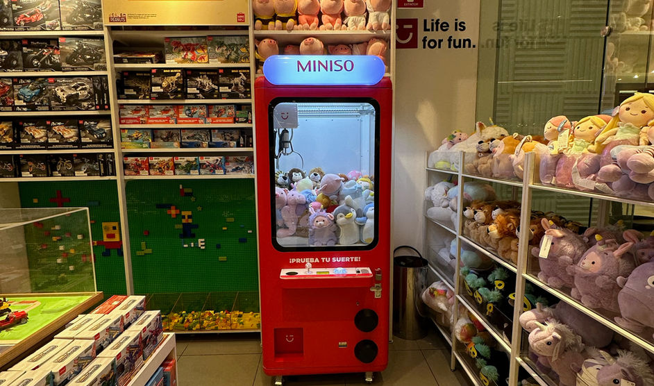 Máquina de garra
Máquina de peluches
Máquina de peluches grande
Máquina de muñelocos
Muñelocos
Muñelocos maquina
Máquina de peluches gigante
Máquina de algodón de azúcar automática
Venta de máquinas de peluche
Como comprar una máquina de muñelocos
Máquina de garra grande
Maquina de garra para negocio
Maquina de garra grande precio
Máquina de garra peluches
Máquina de peluches venta
Máquina de garra precio
Máquinas de garra mini