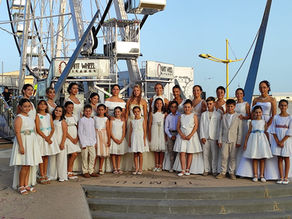 Milers de persones gaudeixen de les Festes de Sant Joan i Sant Pere