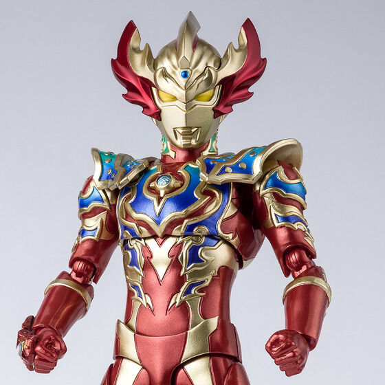 縮圖：Bandai S.H.Figuarts Ultraman Taiga Tri-Strium Rainbow Japan version