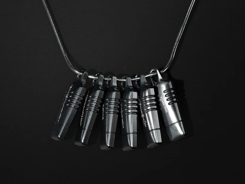 韓国発【Hei】crown pendant necklace / 追跡送 DEATH STRANDING 2 Qpid Necklace Japan version | LUNA PARK