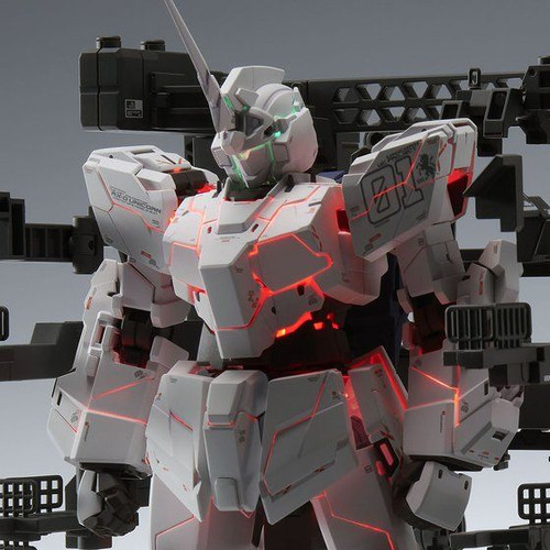 BANDAI - MGEX 1/100 UNICORN GUNDAM Ver.Ka 新品　送料込み Bandai – MGEX Unicorn Gundam Ver.Ka 1:100 | Lake City Hobbies