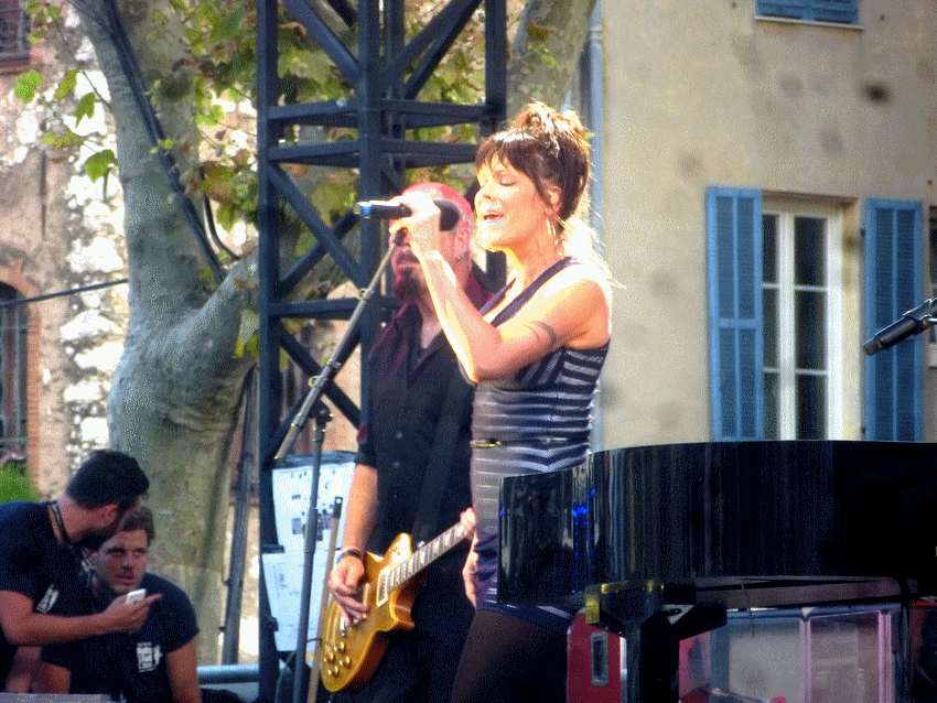 Beth Hart-1.gif