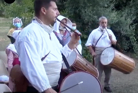 200905 colombe.gif
