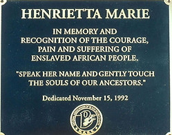 The inscribed plaque of the NABS Henrietta Marie monument.