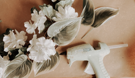 How to Make an Easy DIY Wreath with No Glue