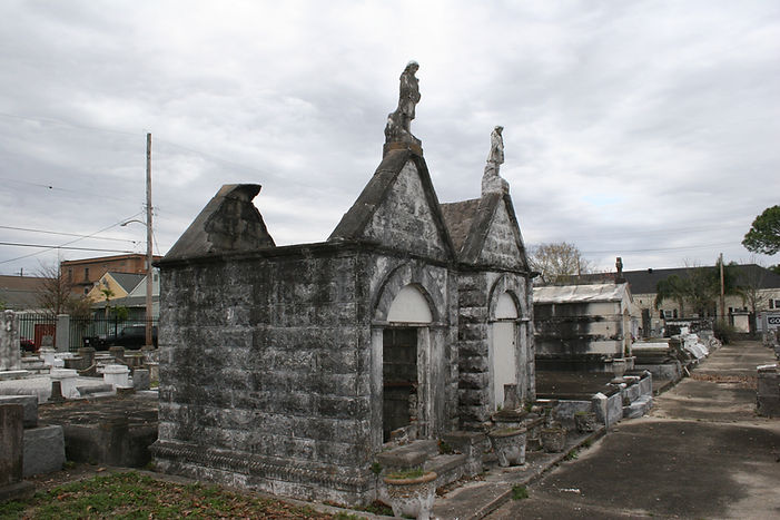 New Orleans cemetery restoration, tomb repair, tomb restoration, cemetery repair, New Orleans tomb grave cleaning painting, new tombs, tomb construction