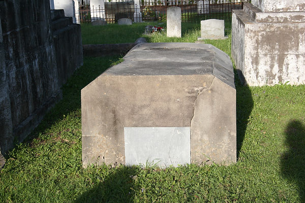 New Orleans cemetery restoration, tomb repair, cemetery repair, tomb restoration, grave cleaning painting renovation 