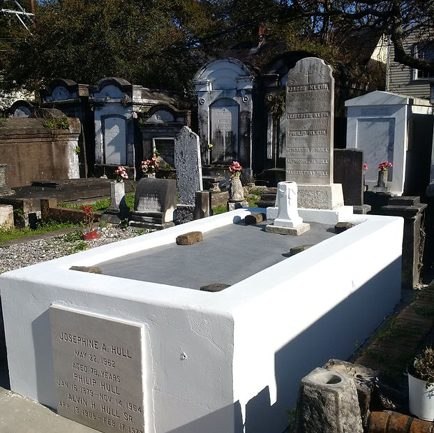 New Orleans cemetery repair, tomb restoration, tomb repair cleaning painting