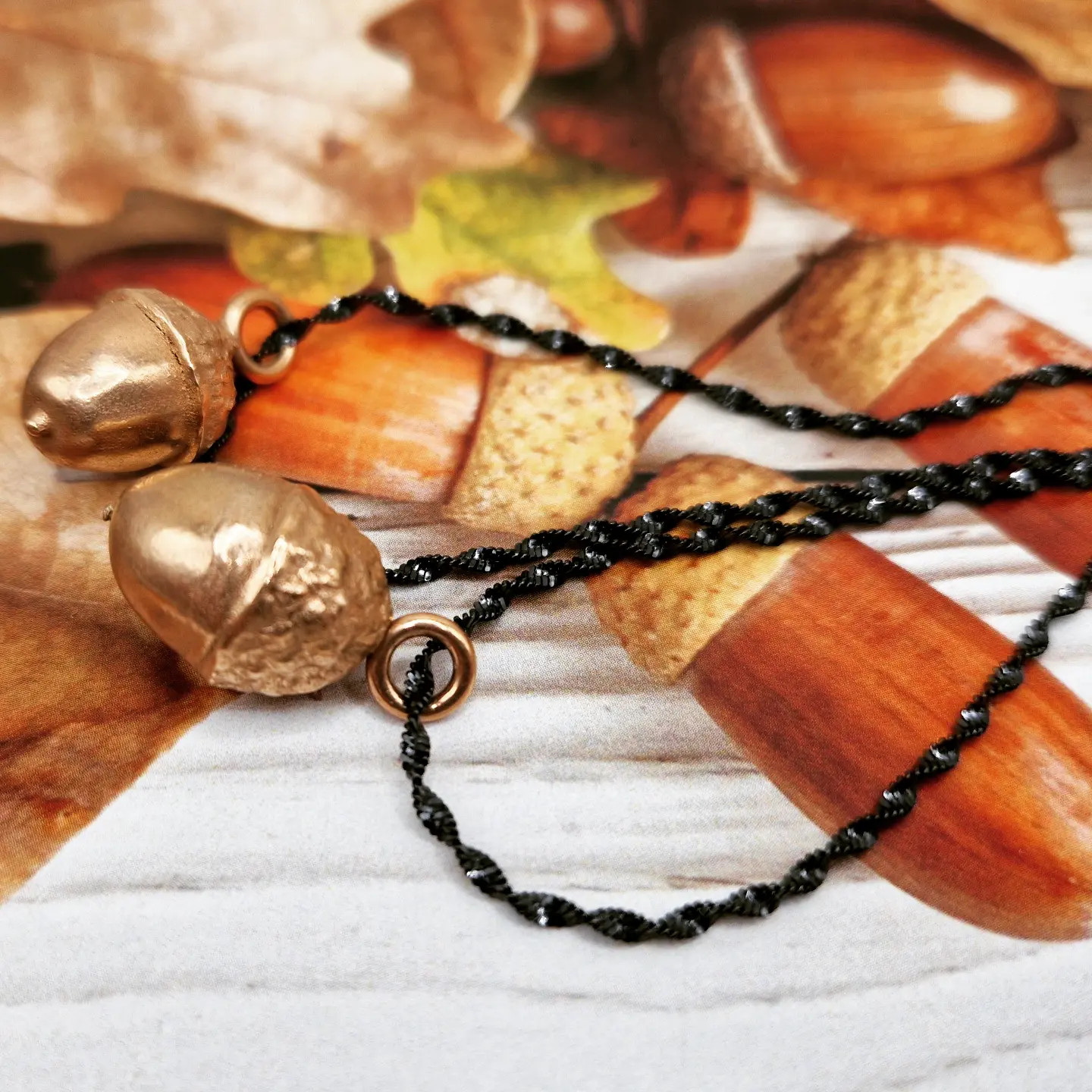 Small 'Althorpe' Woodland Acorn Pendant