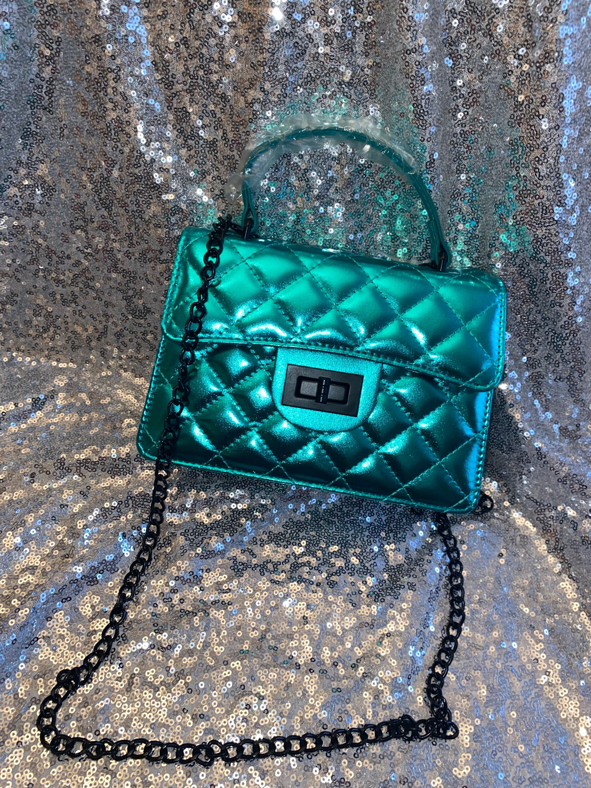 Cartera turquesa de charol