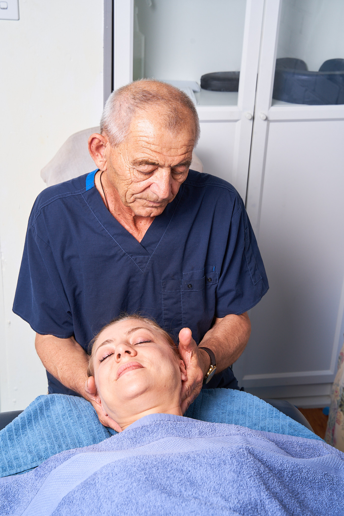 Relaxing therapeutic massage