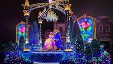 [東京必玩] 迪士尼樂園完全攻略：必玩設施、Fast Pass、門票交通住宿指南