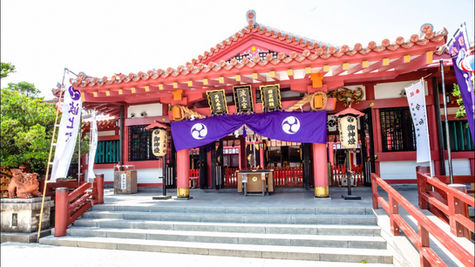 [沖繩景點] 沖繩波上宮攻略｜交通、參拜時間、御守、波之上海灘、那霸景點一日遊全指南