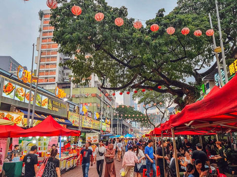 吉隆坡必去夜市｜亞羅街 Jalan Alor 美食完整攻略
