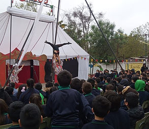 El circo en colegio Villa Logroño.jpeg