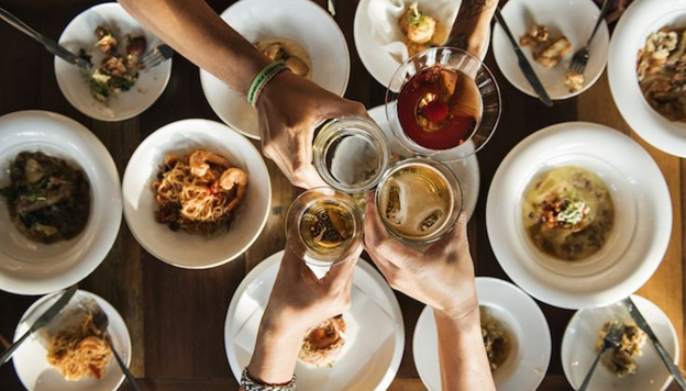 DOMINANDO LAS REUNIONES SOCIALES Y FAMILIARES DESPUÉS DE LA CIRUGÍA BARIÁTRICA - BARIATRIC