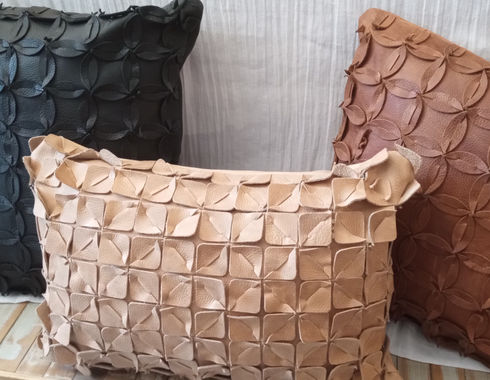 ALMOHADON CUERO ENCASTRE