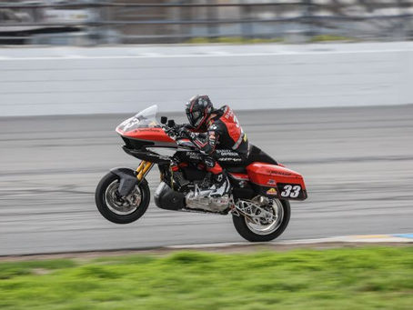 Kyle Wyman, piloto oficial de Harley-Davidson, logra una doble victoria en Daytona